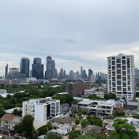 דירות בנגקוק Nantiruj Tower - นันทิรุจ ทาวเวอร์ เซอร์วิสอพาร์ทเม้นท์ สุขุมวิท ซอย 8 מראה חיצוני תמונה